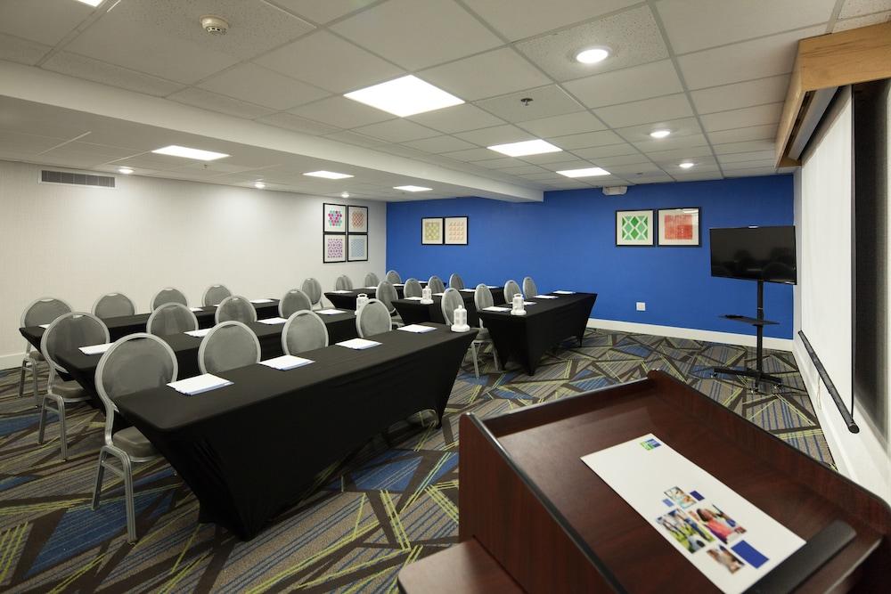Holiday Inn Express & Suites Nashville - Brentwood I-65 by IHG photo 46