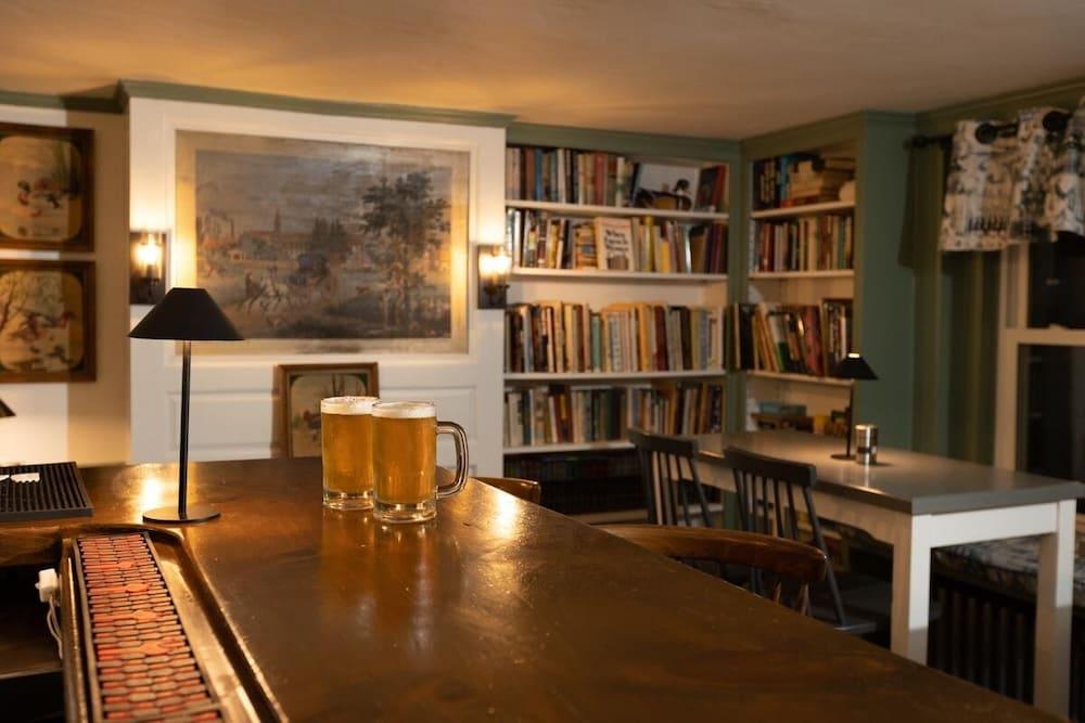 Blue Bear Inn photo 64