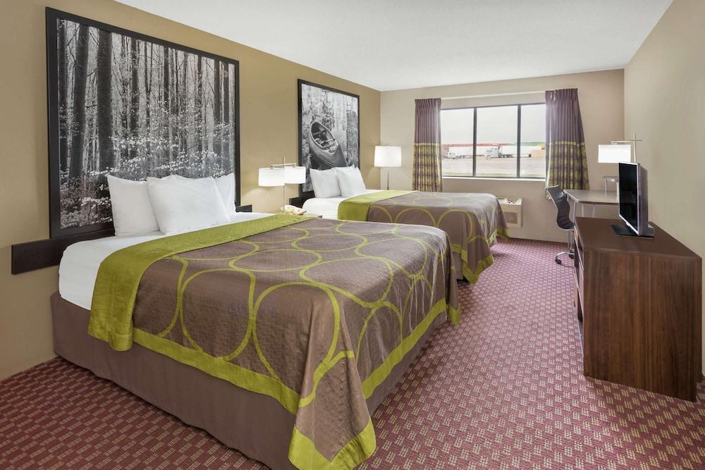 Super 8 by Wyndham Hebron Lowell Area photo 13