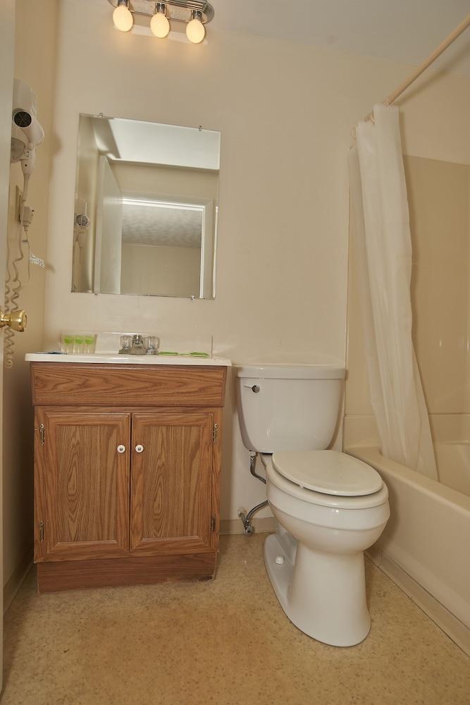 Marguerite Motel photo 48