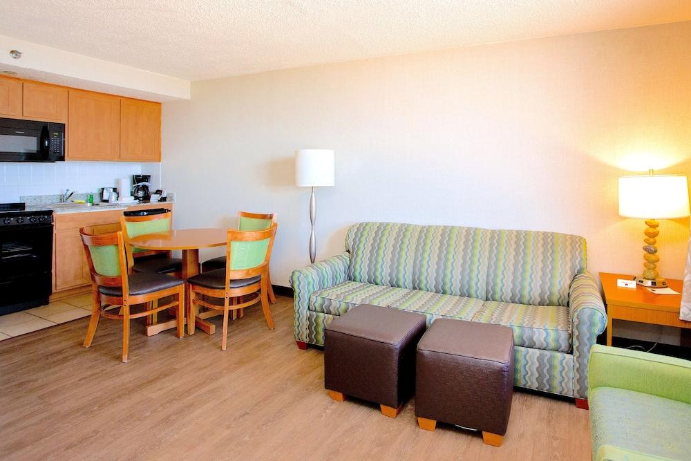 The Barclay Towers Resort Hotel photo 23