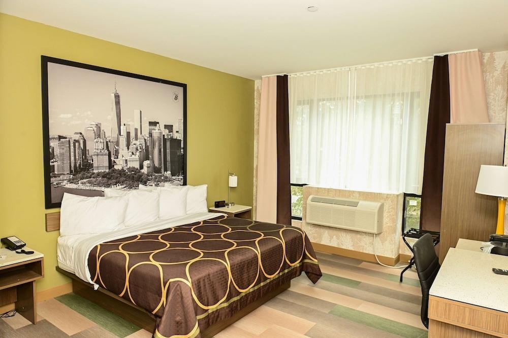 Super 8 by Wyndham Bronx Near Botanical Garden photo 12