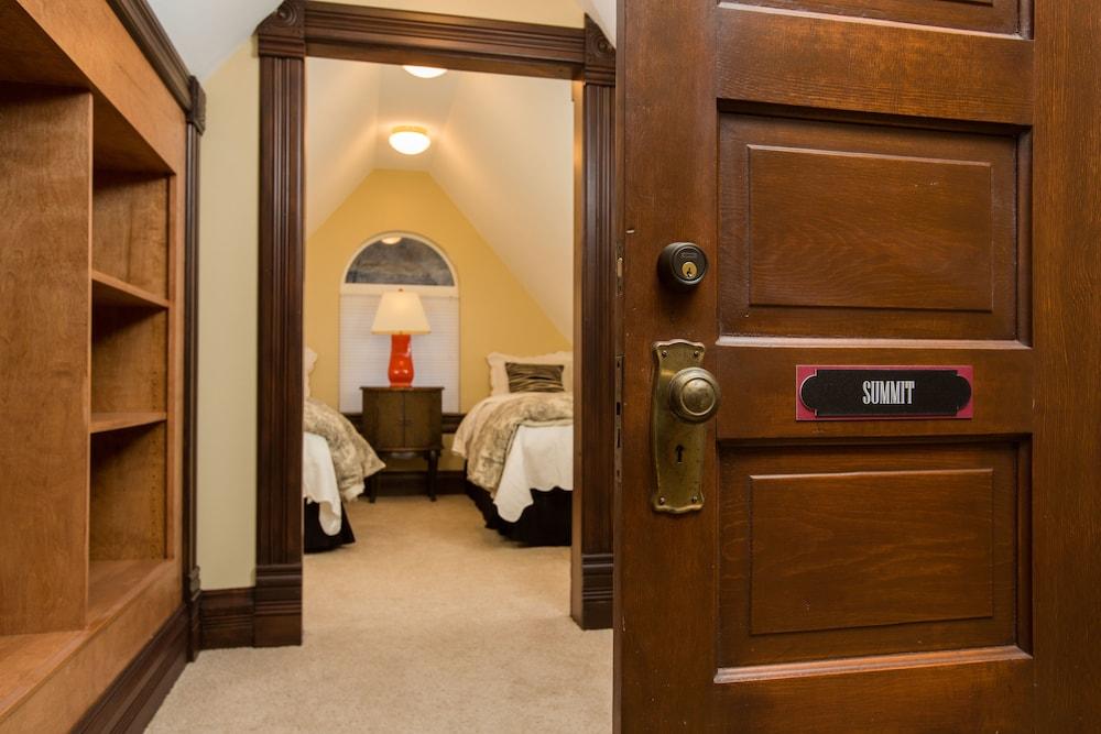 The Victorian Luxury B&B photo 18