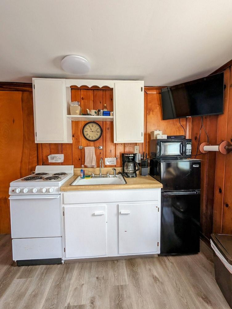 Riverside Motel photo 99