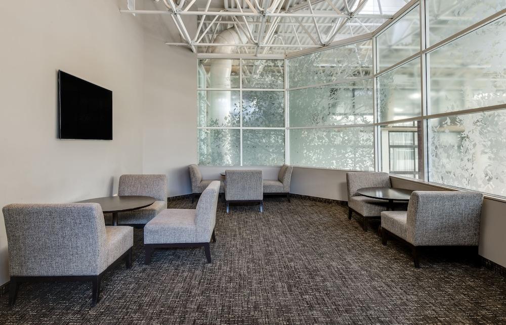 Crowne Plaza Chicago Ohare Hotel & Conf Ctr by IHG photo 26