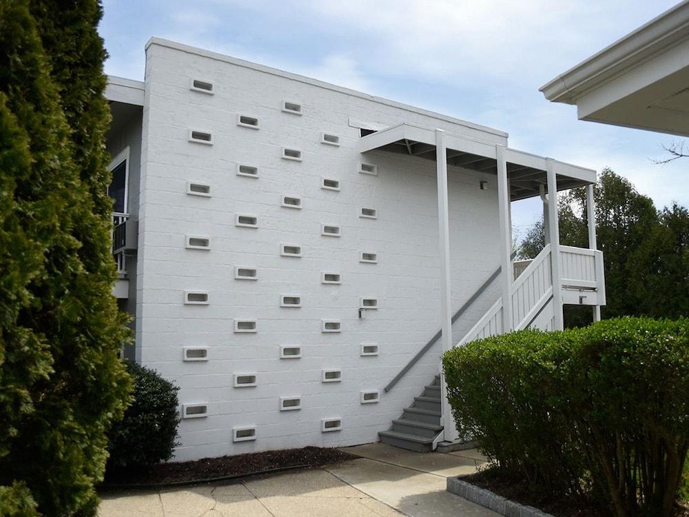 East Hampton House Resort photo 33