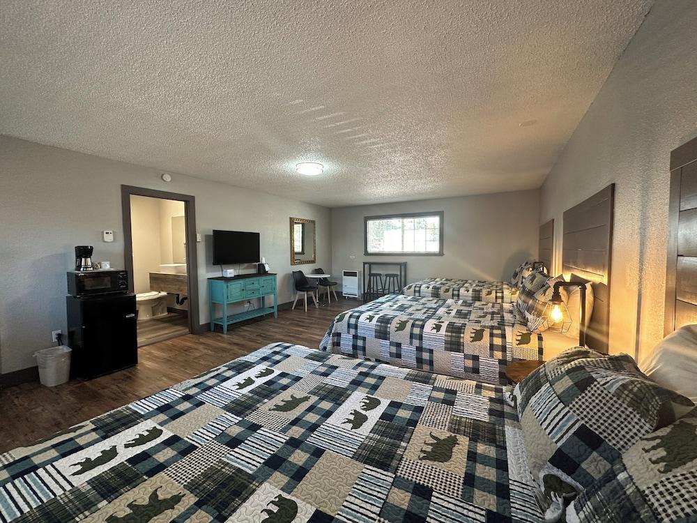 Lake Ridge Hotel photo 2