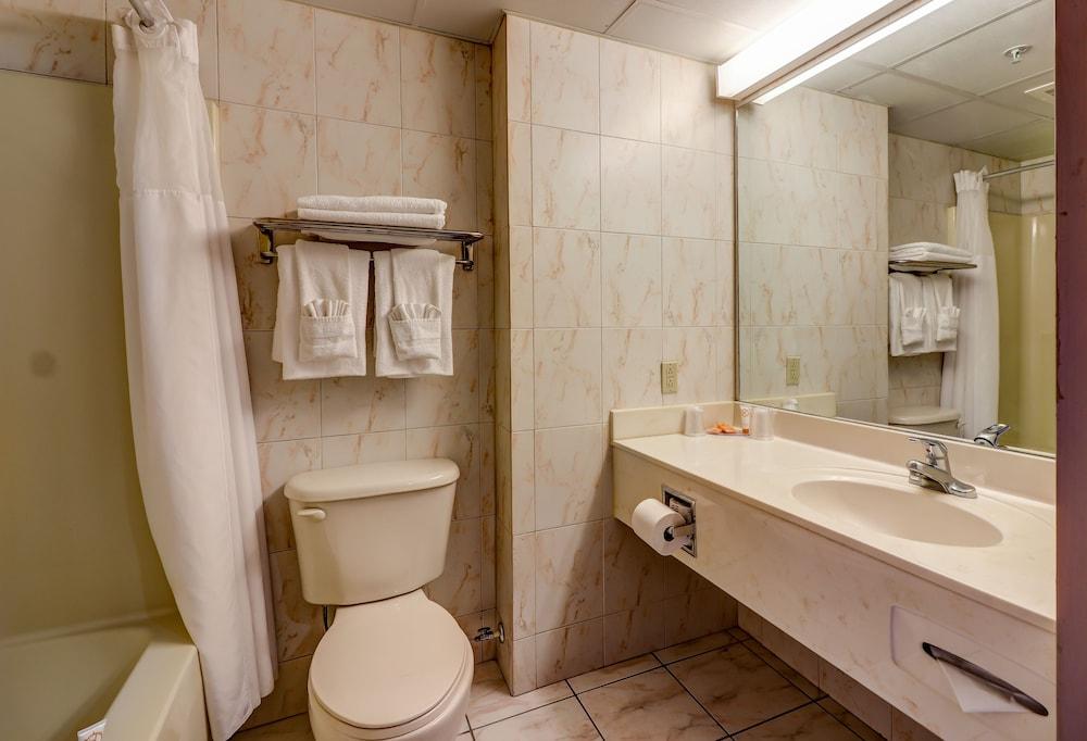 Ocean 1 Hotel and Suites photo 26