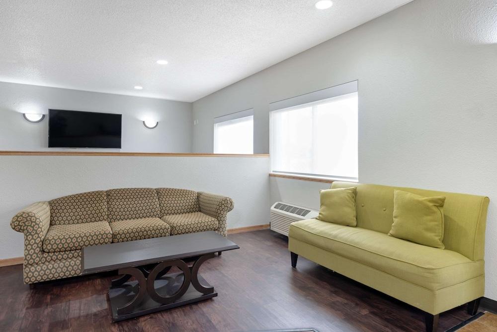 Quality Inn Bemidji photo 3