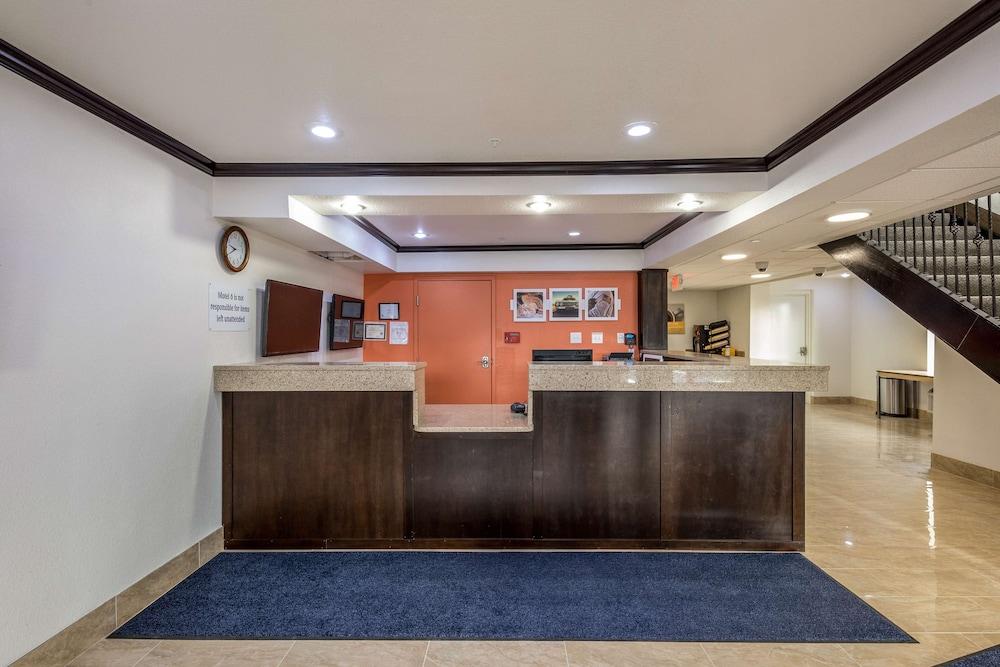 Motel 6 Peoria, IL photo 10