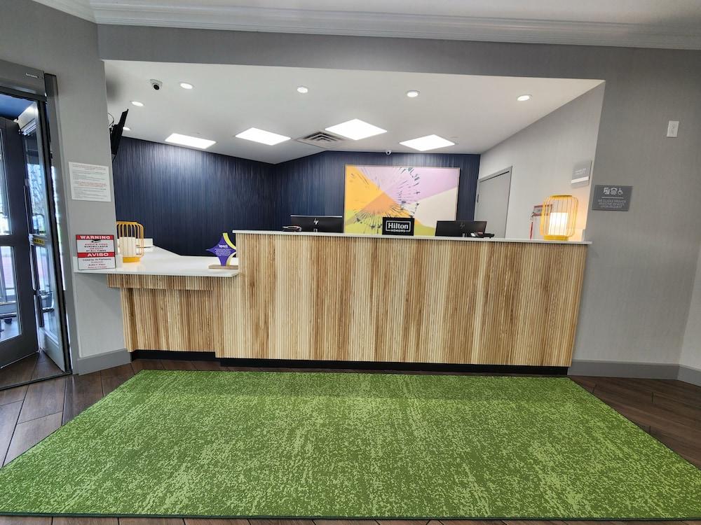 Spark by Hilton Rahway photo 12