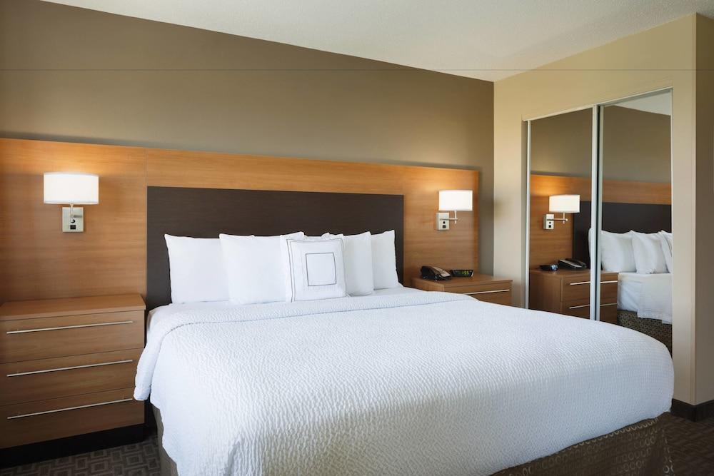 TownePlace Suites Chicago Naperville photo 10