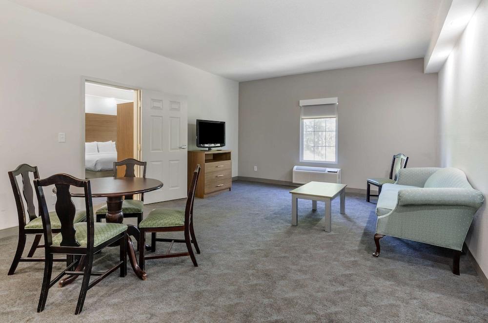Comfort Inn Martinsville photo 15