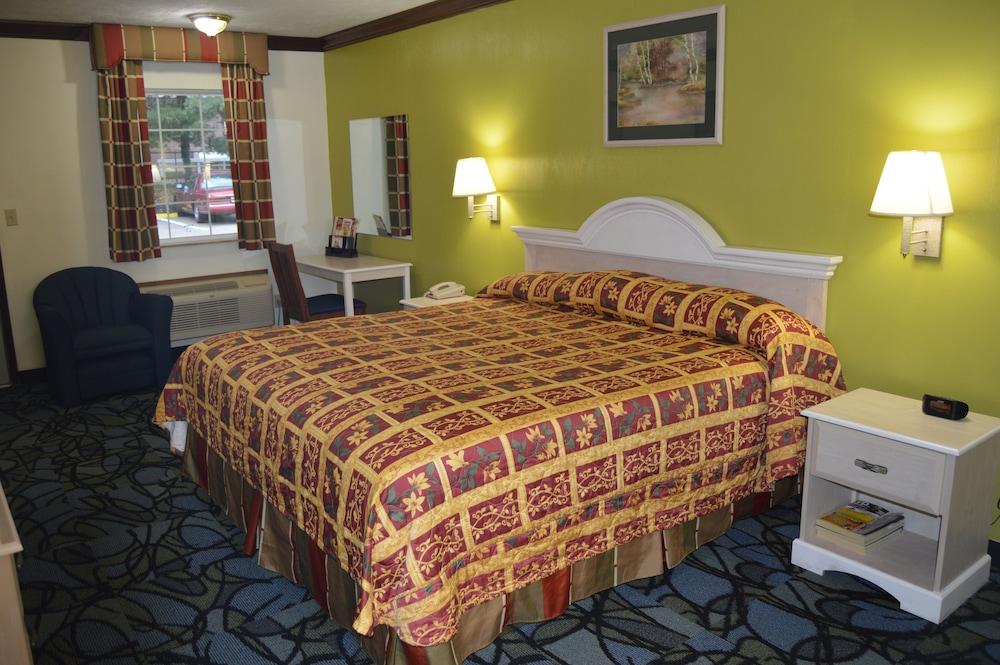 Economy Inn - Akron photo 5