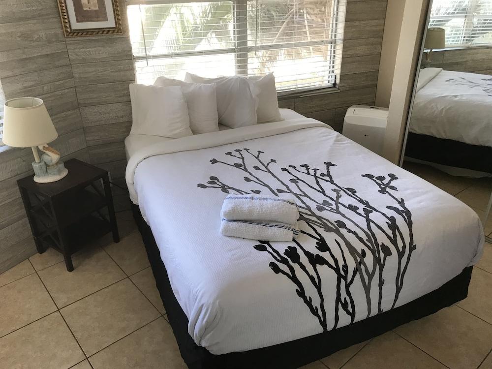 Schooner Hotel photo 31