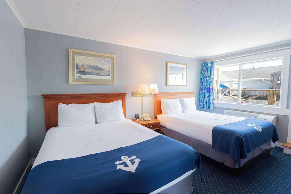 Fishermans Wharf Inn photo 95