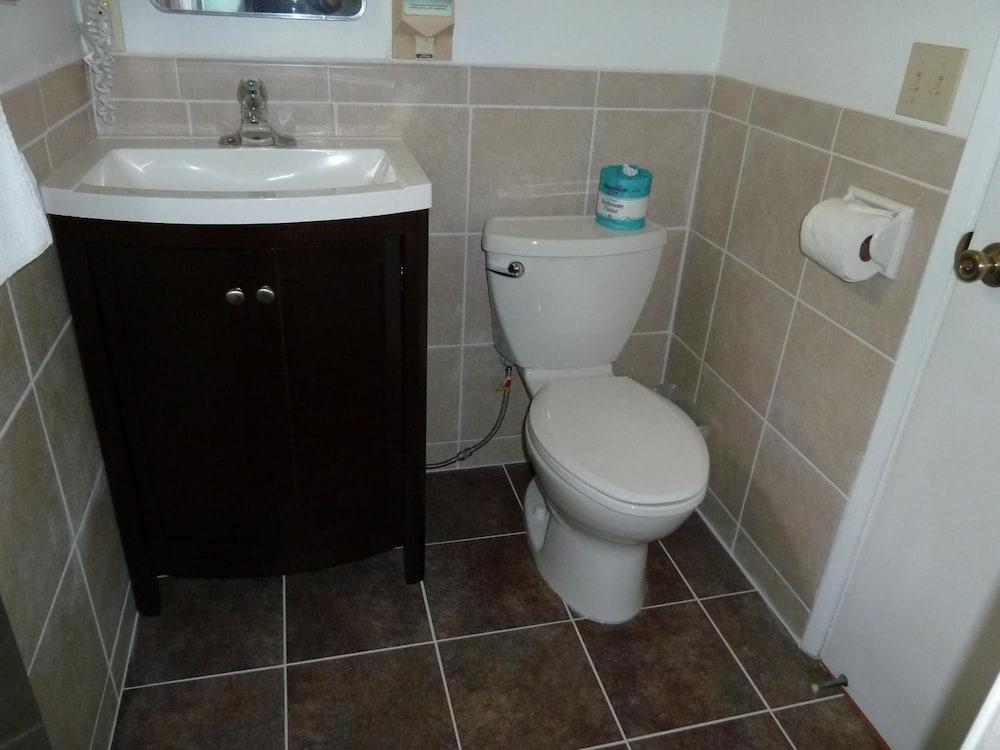 Sundown Inn photo 45