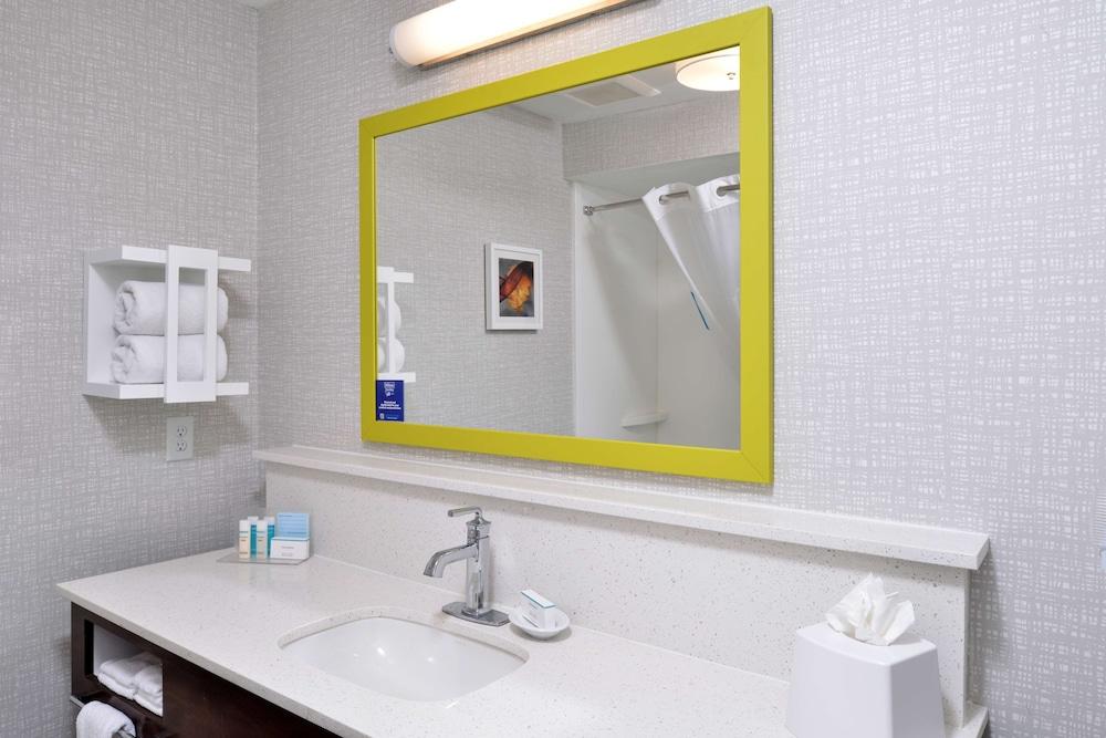 Hampton Inn LaPorte IN photo 14