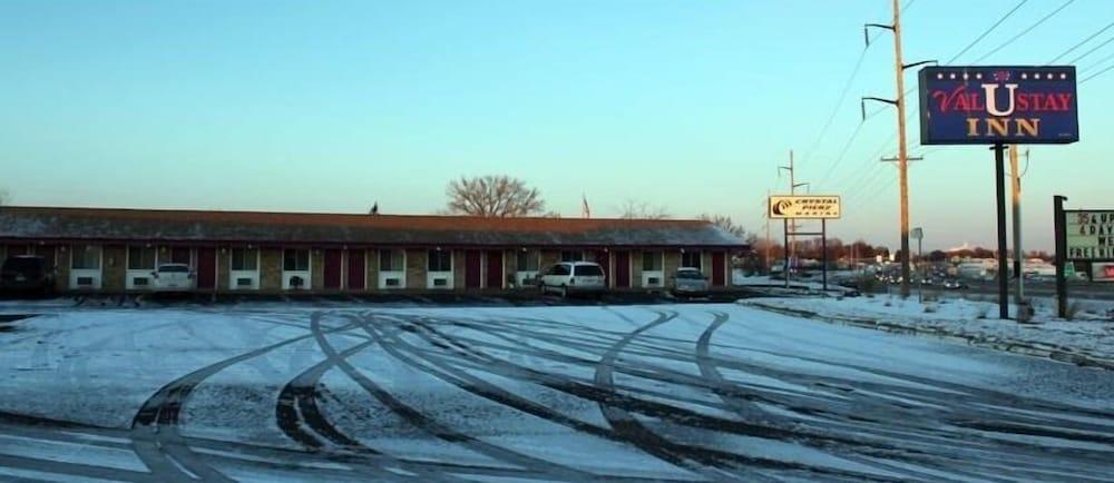 Valu Stay Inn photo 24