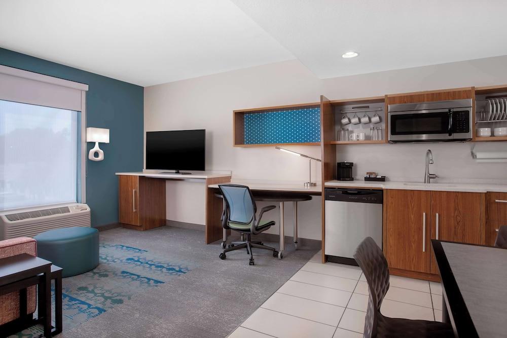 Home2 Suites by Hilton Gainesville Medical Center photo 8