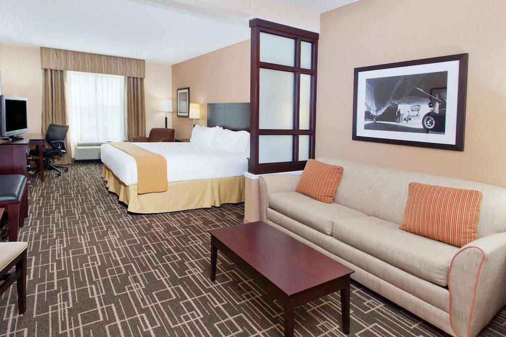 Holiday Inn Express Hotel & Suites Jackson NE by IHG photo 6