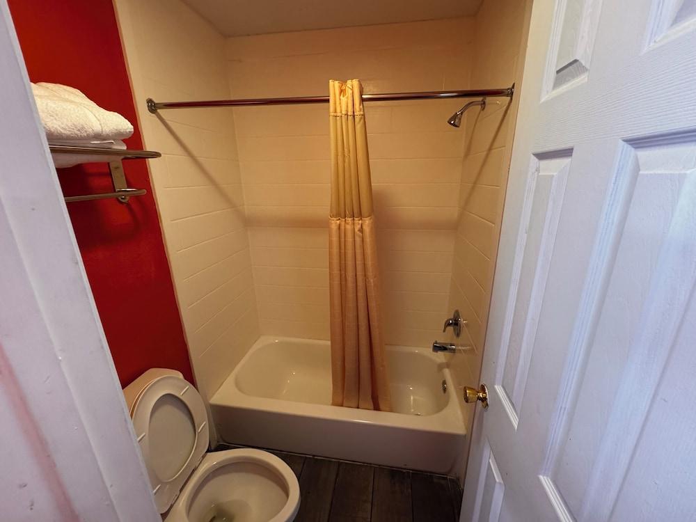luxury inn photo 11