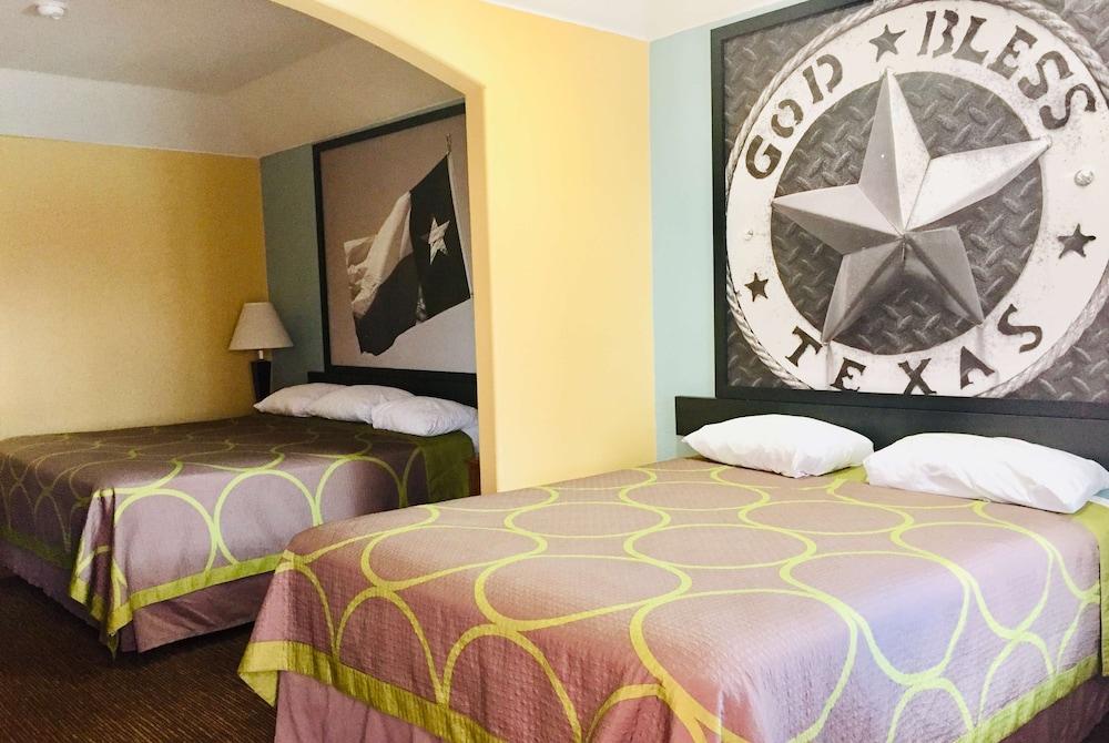 Quality Inn Montgomery - Lake Conroe photo 3