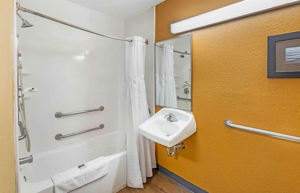 Extended Stay America Suites Sacramento Northgate photo 27