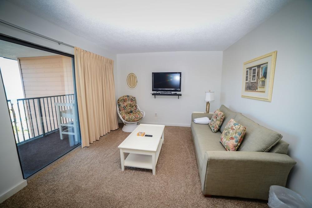 Myrtle Beach Resort by Beach Vacations photo 51
