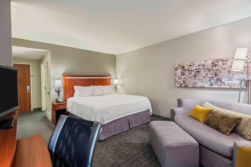 Courtyard by Marriott Fort Myers I-75/Gulf Coast Town Center photo 20