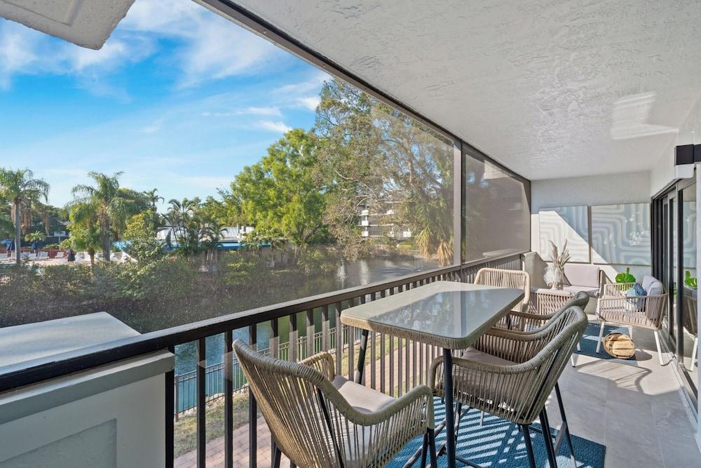 Park Shore Resort photo 11