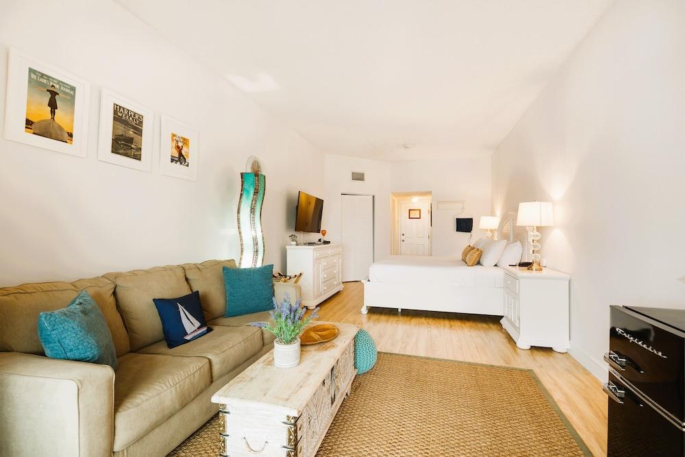 Inn at Camachee Harbor by Coolvacay photo 50