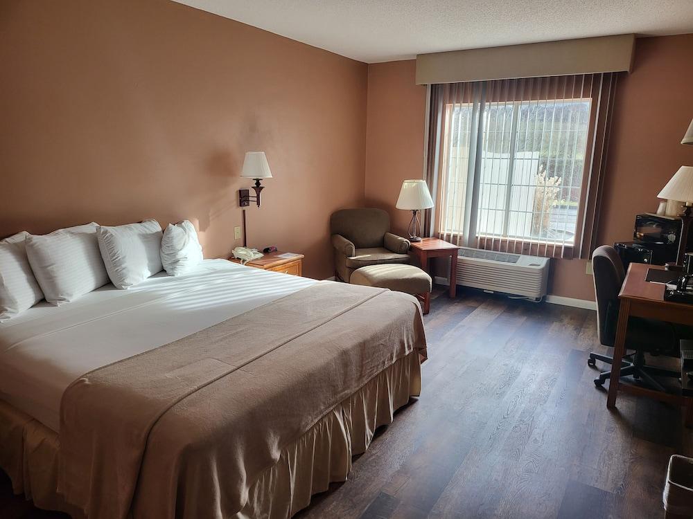 The Glenville Inn photo 6