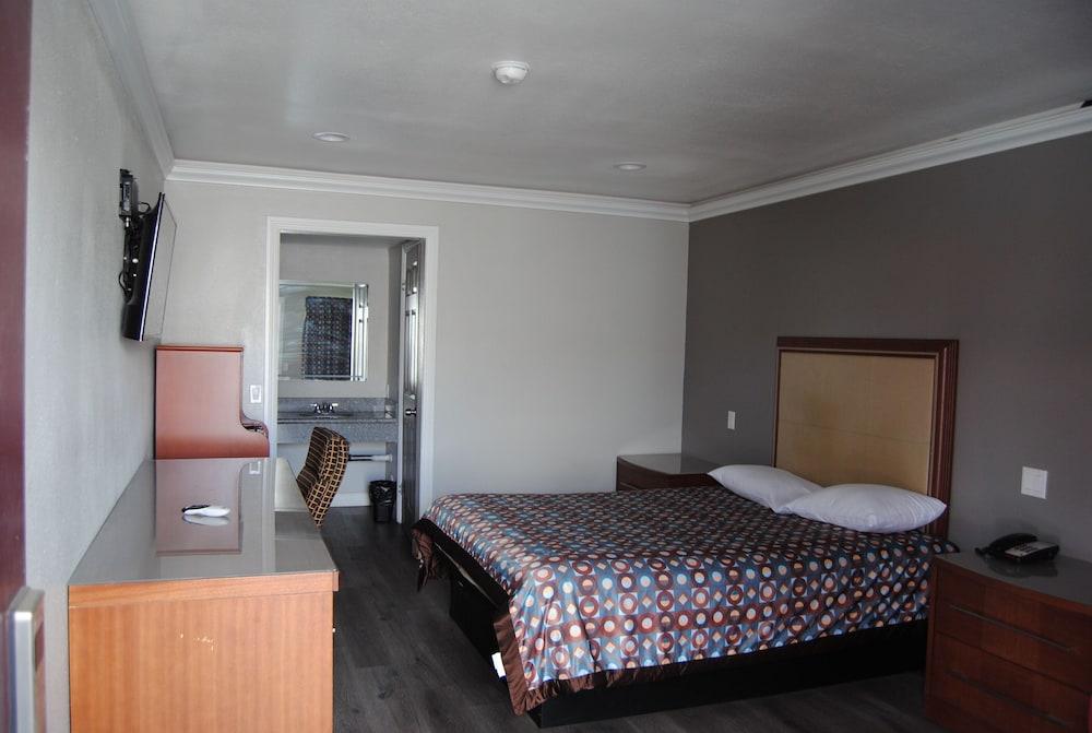 La Puente Inn photo 28
