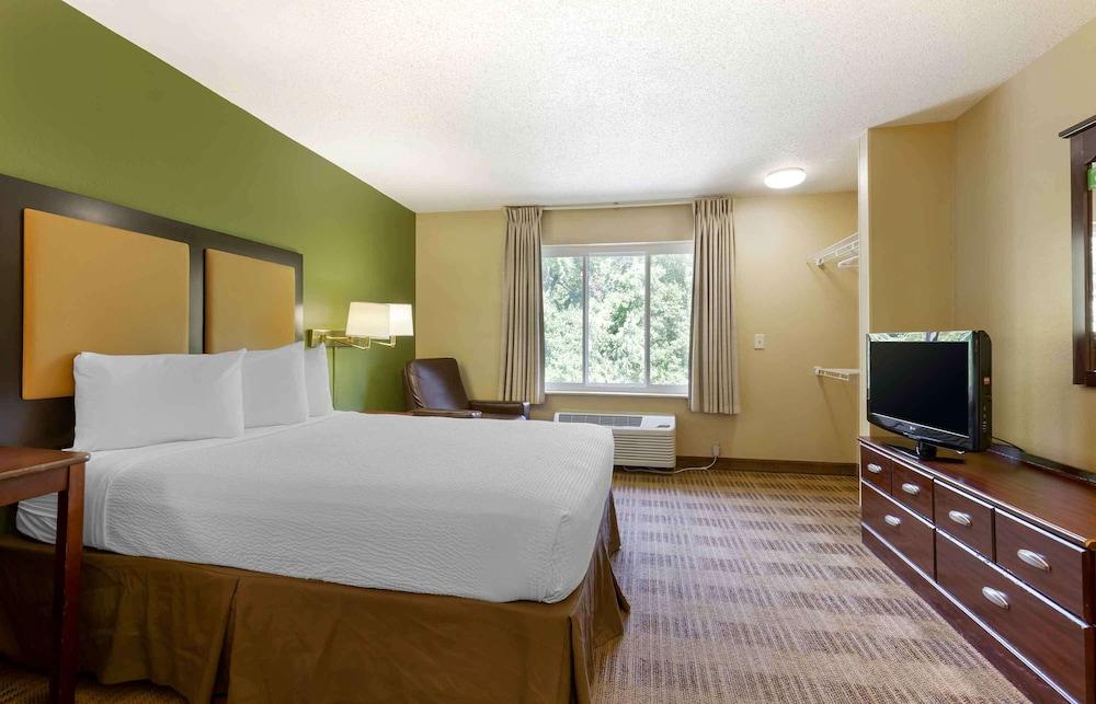 Extended Stay America Suites Washington DC Landover photo 2