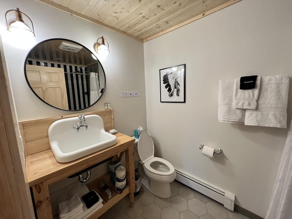 Thomsonite Beach Inn photo 7