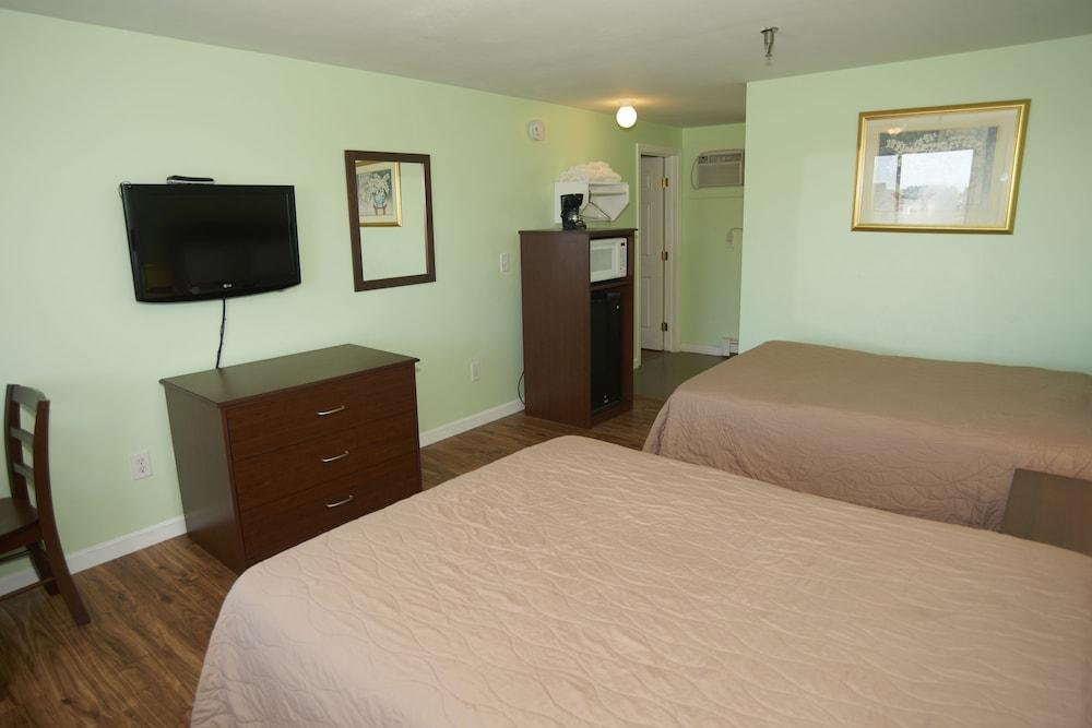Marguerite Motel photo 20