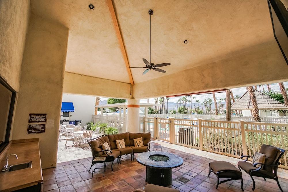 Desert Breezes Resort photo 4
