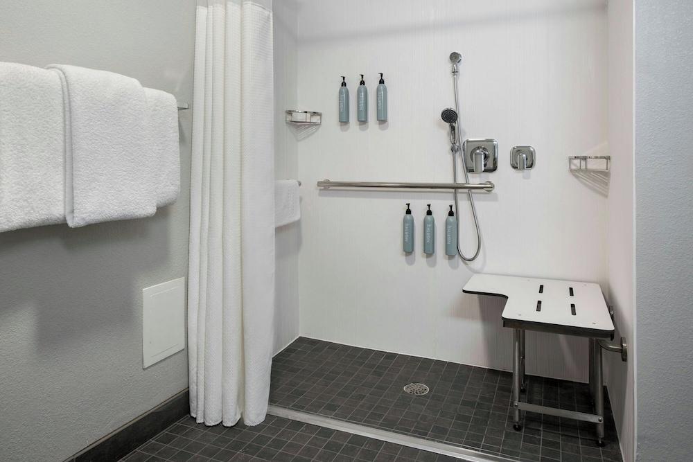 Courtyard by Marriott Pueblo Downtown photo 11