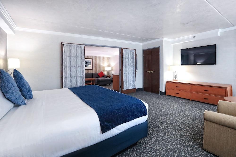 Emerald Queen Hotel & Casino - Fife photo 8