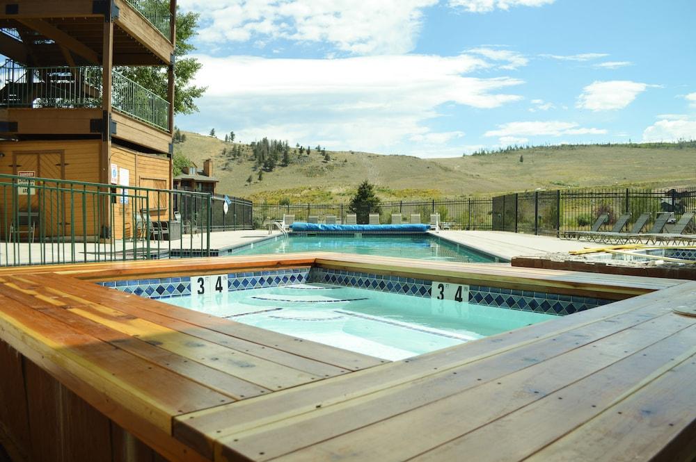 Inn at SilverCreek photo 54