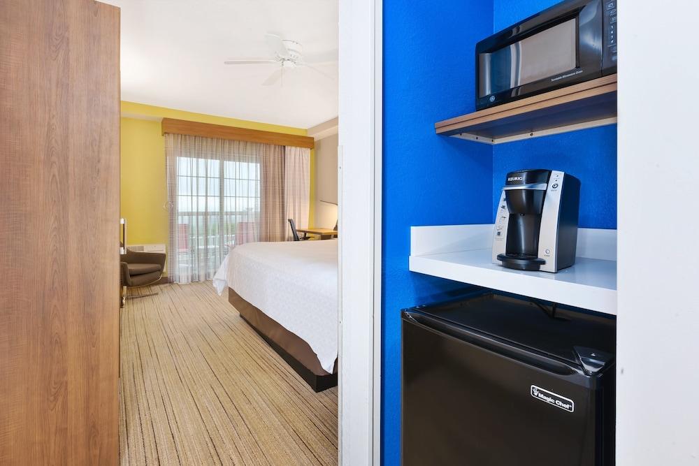 Holiday Inn Express & Suites Petoskey by IHG photo 6