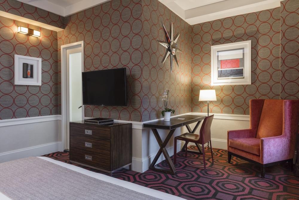 Empire Hotel photo 11