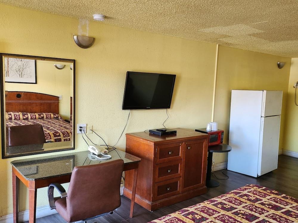 Vince's Motel Inc. photo 16