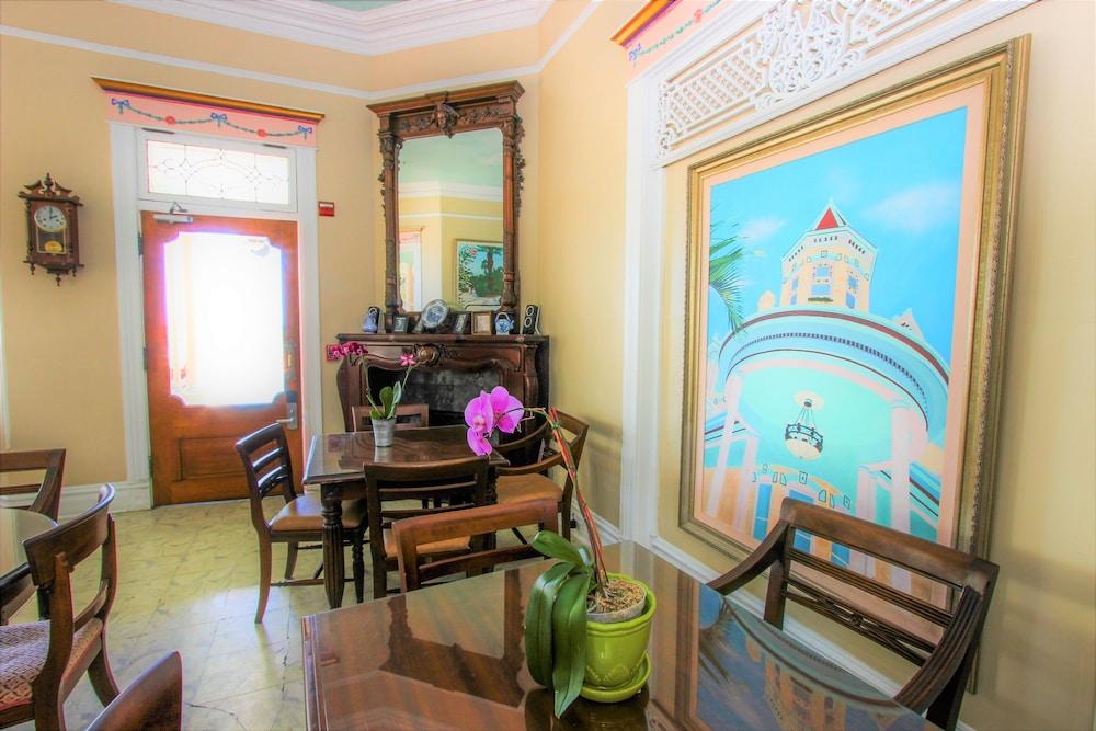 Southernmost House photo 54