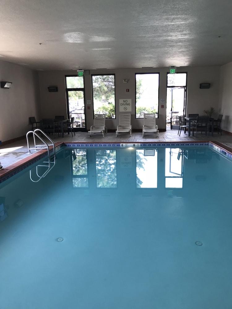 Hampton Inn Ridgefield Park photo 43