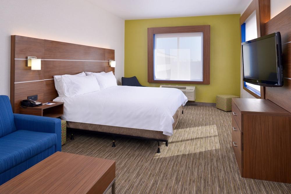 Holiday Inn Express & Suites Abilene by IHG photo 24