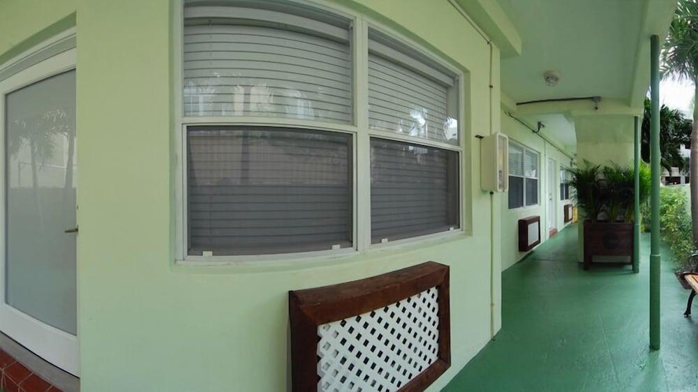 Suites on South Beach photo 5
