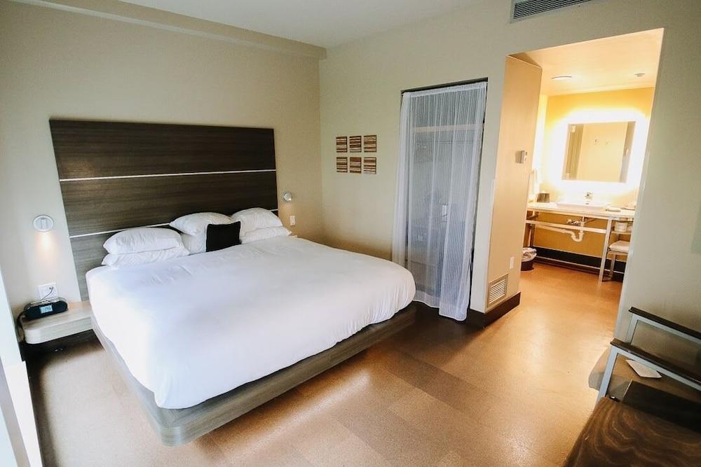 CityFlatsHotel - Grand Rapids, an Ascend Collection Hotel photo 71