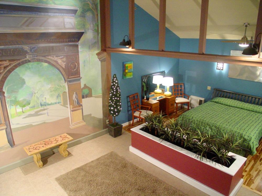 Wildwood Inn Tropical Dome & Theme Suites photo 96